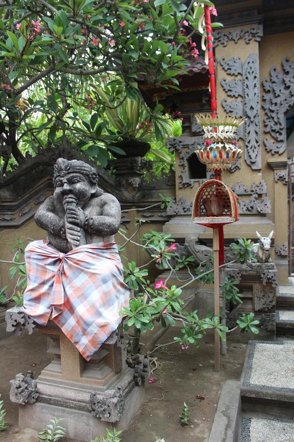 Green Palm Homestay BALI Luaran gambar
