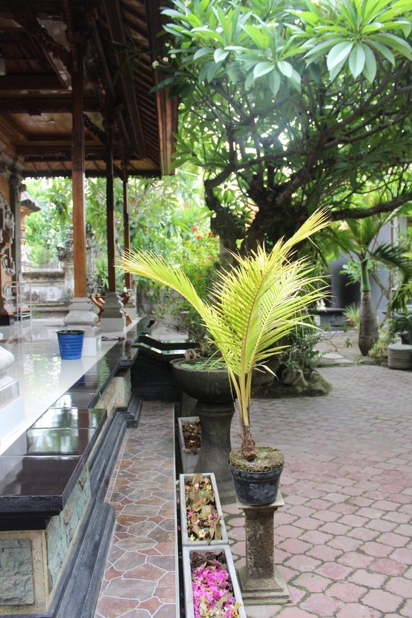 Green Palm Homestay BALI Luaran gambar